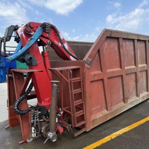 Gebrauchter Container mit Kran US-690